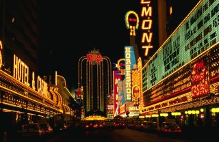 las-vegas.jpg (23703 bytes)